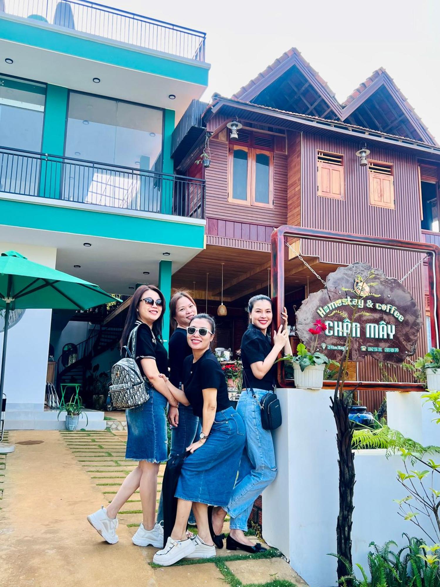 Chan May Homestay Mang Den Kon Von Kla Ngoại thất bức ảnh